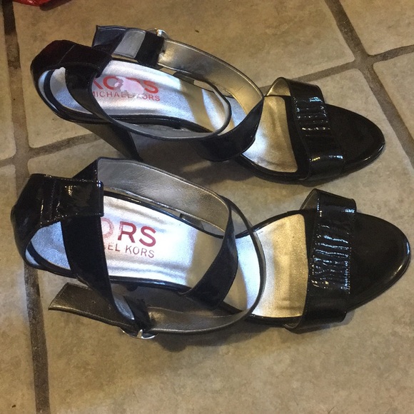 Michael Kors Heels - Picture 1 of 2